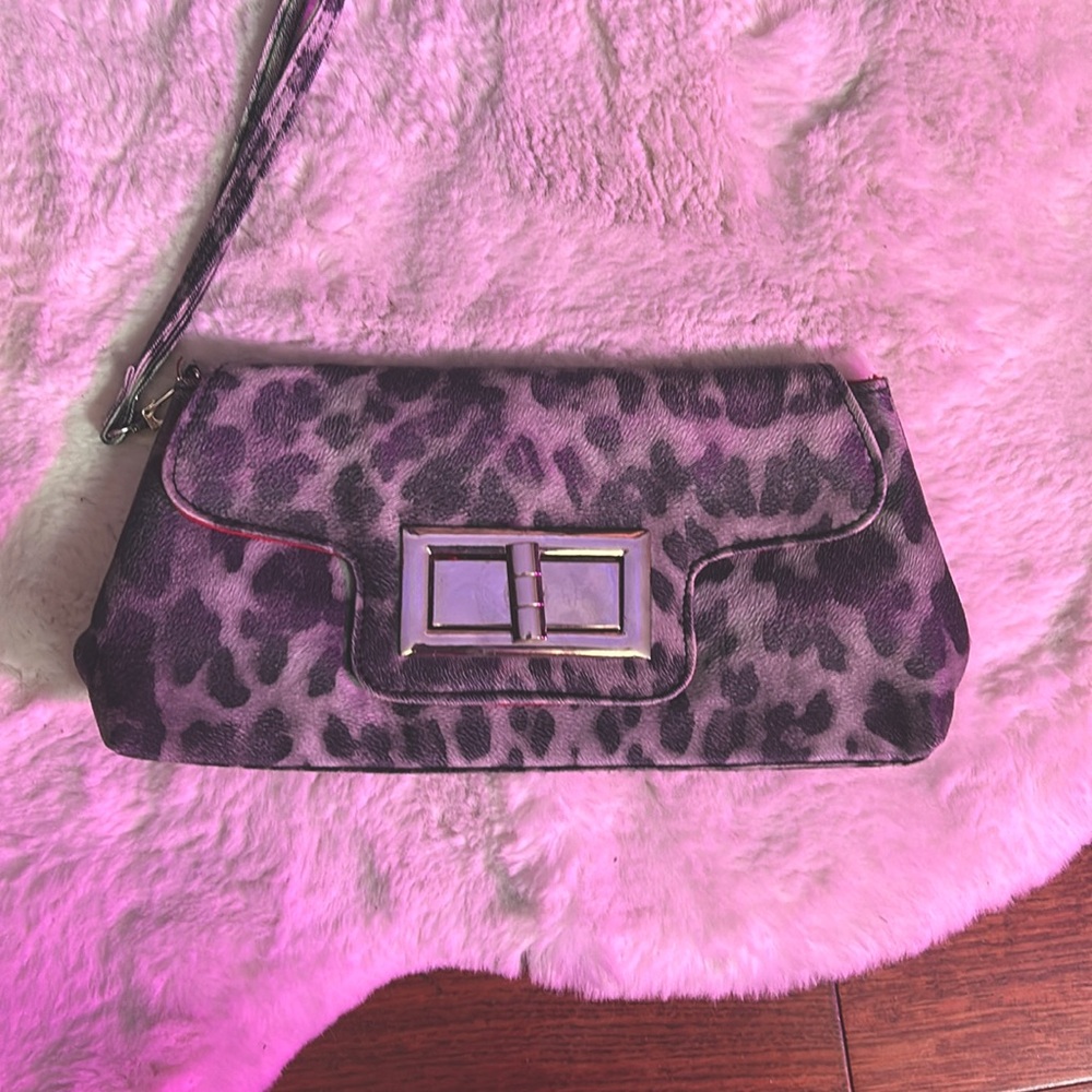Retro Leoperd Clutch with Silver Buckle & Wrist Strap